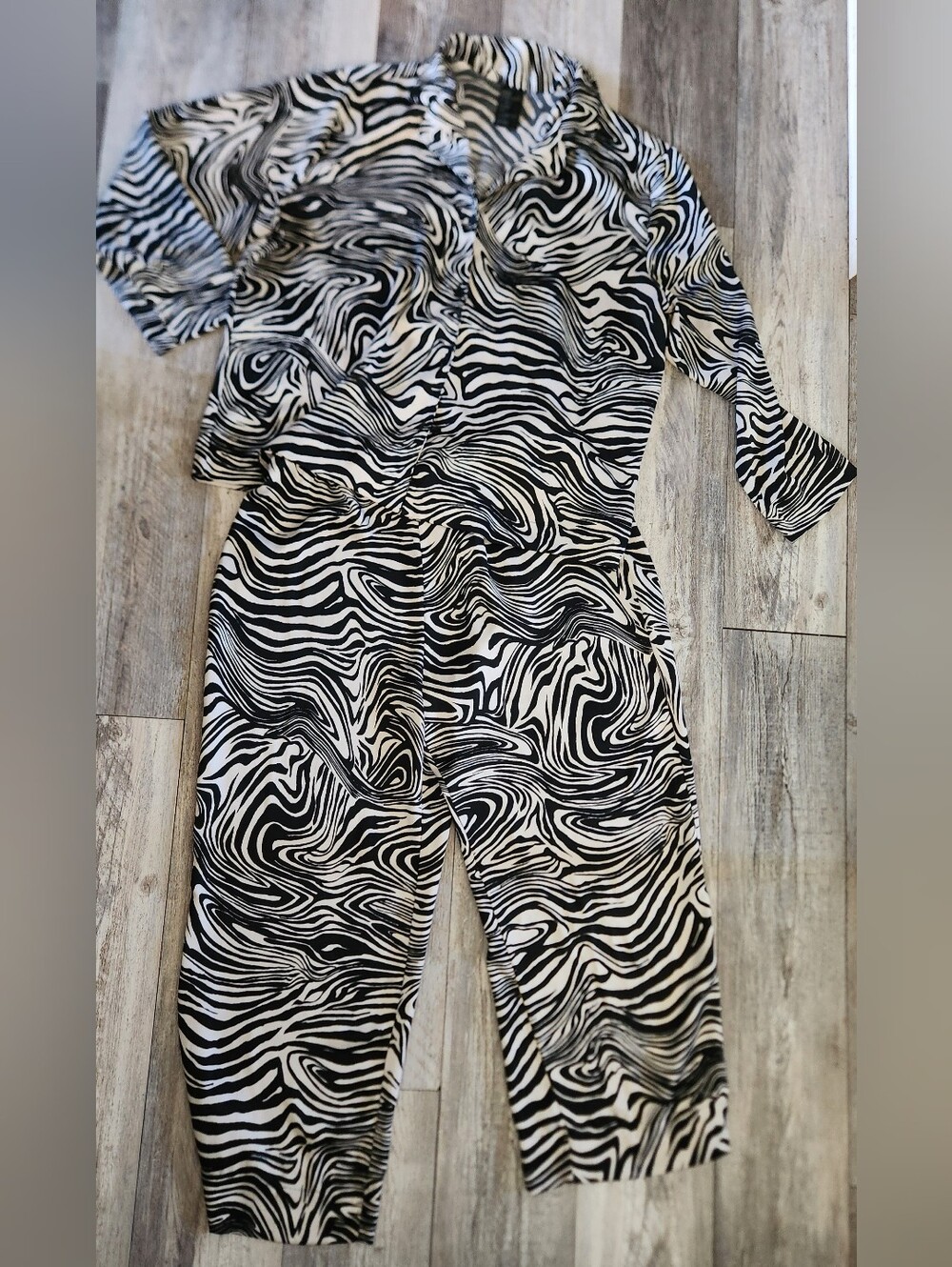H&M black and white zebra print two-piece pajama/lounge co-ord set